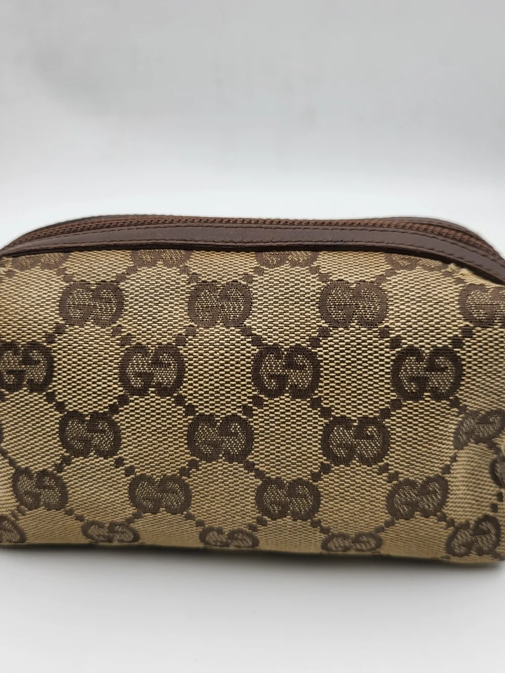 GUCCI Monogram Small Balthus Cosmetic Case Beige Ebony Cocoa..Authentic..